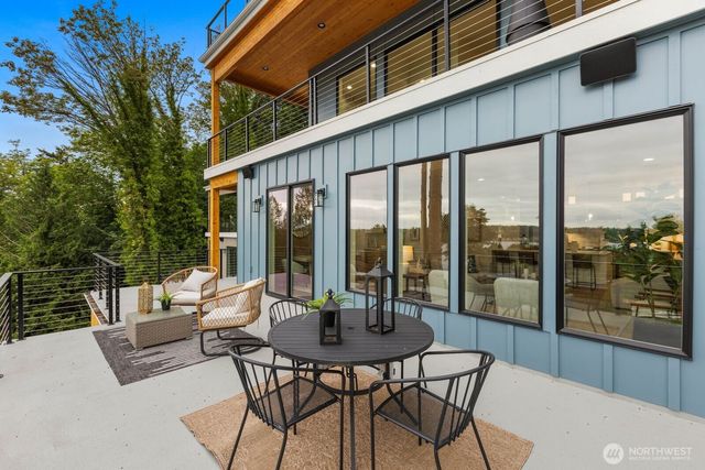 10719 Lake View Drive, Lake Stevens, WA 98258