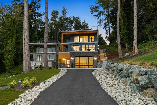 10719 Lake View Drive, Lake Stevens, WA 98258