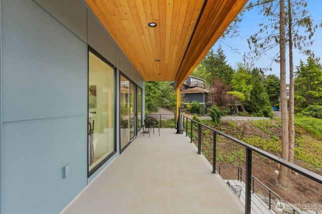 10719 Lake View Drive, Lake Stevens, WA 98258