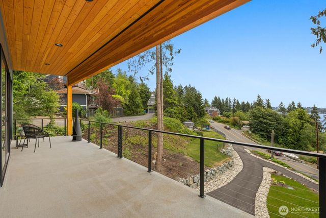 10719 Lake View Drive, Lake Stevens, WA 98258