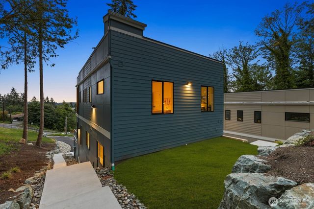 10719 Lake View Drive, Lake Stevens, WA 98258