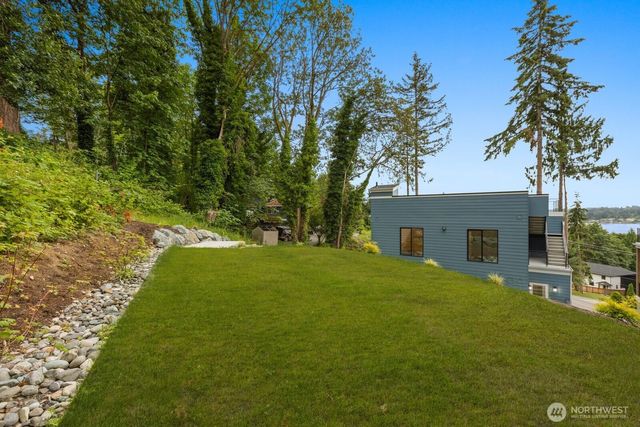 10719 Lake View Drive, Lake Stevens, WA 98258