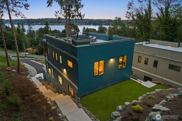 10719 Lake View Drive, Lake Stevens, WA 98258