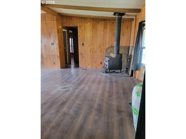 737 N 15TH Ave, Elgin, OR 97827