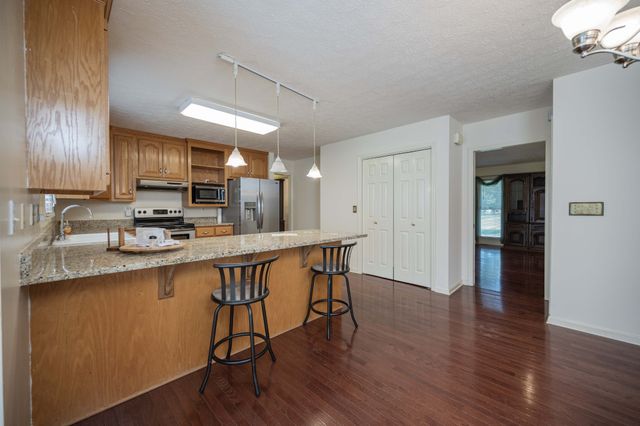 205 Meadowlark Ct, Dickson, TN 37055