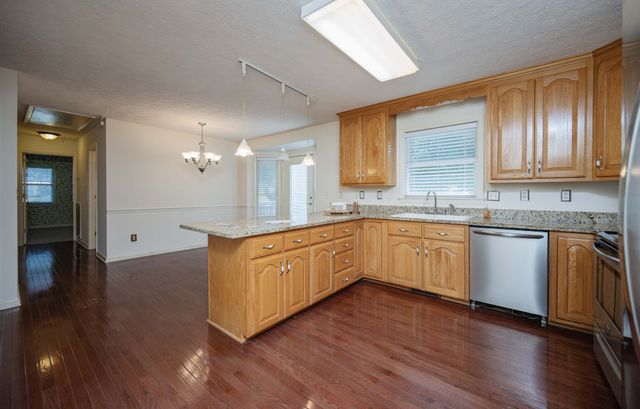 205 Meadowlark Ct, Dickson, TN 37055