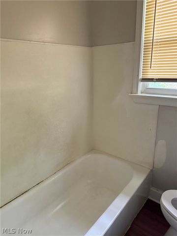 610 Elbon Avenue, Akron, OH 44306