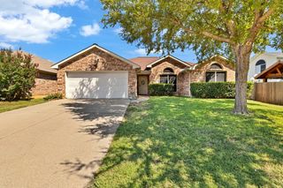 431 Hidden Ridge Drive, Burleson, TX 76028