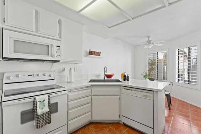 77601 Los Arboles Drive, La Quinta, CA 92253