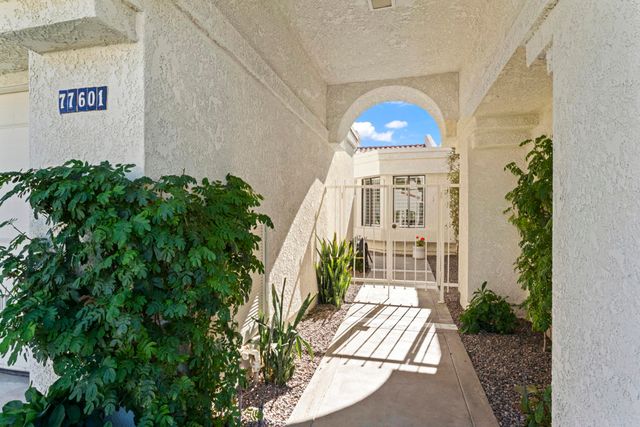 77601 Los Arboles Drive, La Quinta, CA 92253