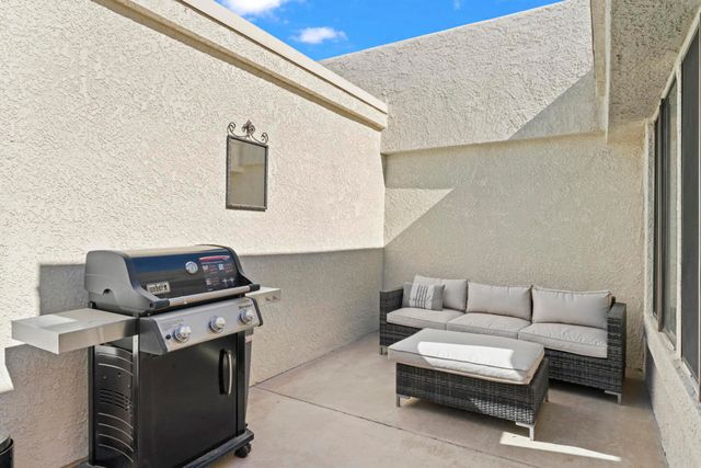 77601 Los Arboles Drive, La Quinta, CA 92253