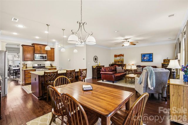 11824 Springpoint Lane, Charlotte, NC 28278