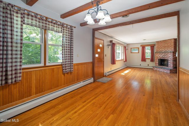 1 White Birch Lane, New Baltimore, NY 12192