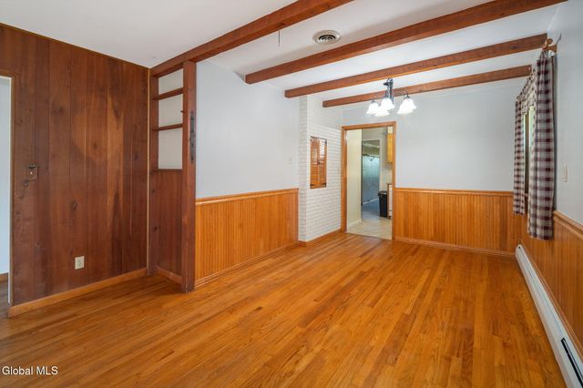 1 White Birch Lane, New Baltimore, NY 12192