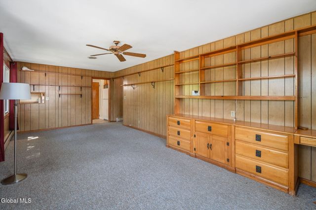 1 White Birch Lane, New Baltimore, NY 12192