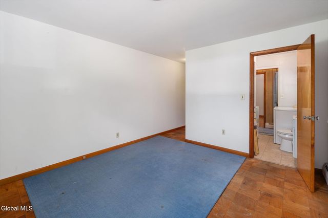 1 White Birch Lane, New Baltimore, NY 12192
