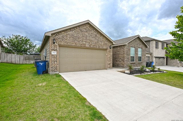 2842 RIDGE BERRY RD, New Braunfels, TX 78130