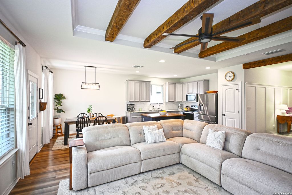2842 RIDGE BERRY RD, New Braunfels, TX 78130