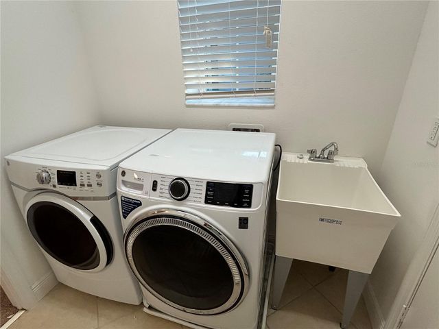 2106 SCHOLARTREE WAY, Wesley Chapel, FL 33543