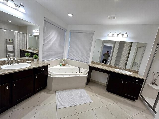 2106 SCHOLARTREE WAY, Wesley Chapel, FL 33543