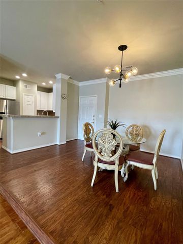 2400 Mccue Road 326, Houston, TX 77056