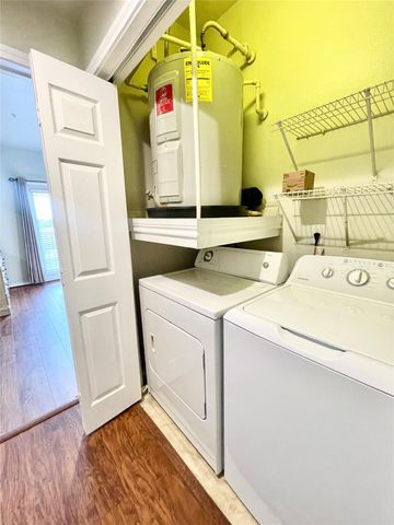 2400 Mccue Road 326, Houston, TX 77056