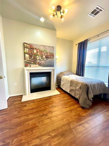 2400 Mccue Road 326, Houston, TX 77056