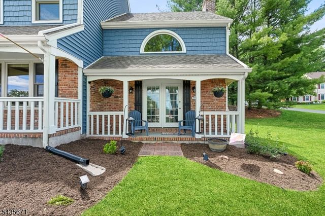 5 Jenny Jump Ct, Raritan Twp., NJ 08822
