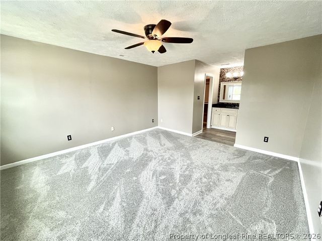 4206 Buckhurst Drive, Hope Mills, NC 28348