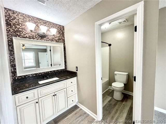 4206 Buckhurst Drive, Hope Mills, NC 28348