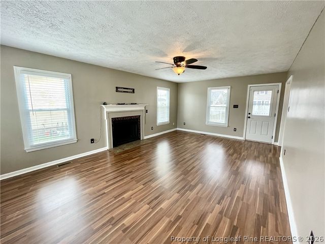 4206 Buckhurst Drive, Hope Mills, NC 28348