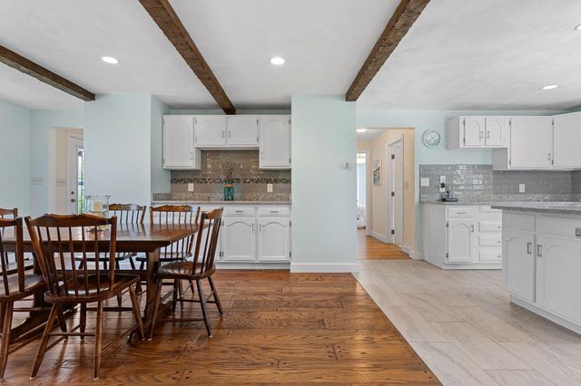 10 Briarfield Road, South Dennis, MA 02660