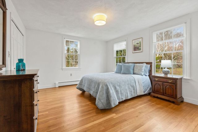 10 Briarfield Road, South Dennis, MA 02660