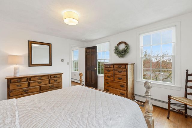 10 Briarfield Road, South Dennis, MA 02660