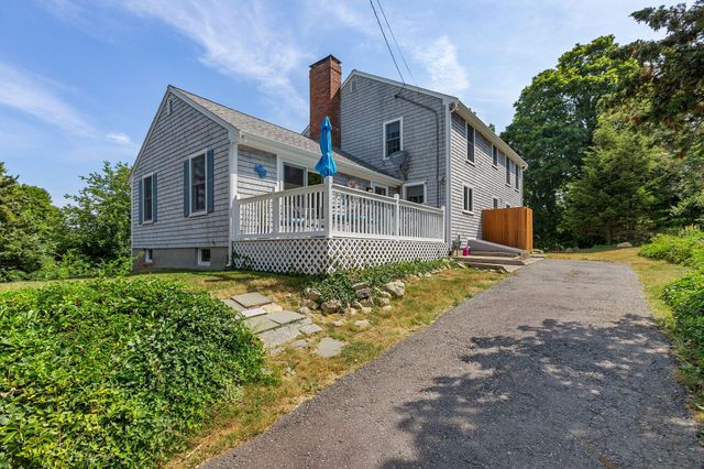 10 Briarfield Road, South Dennis, MA 02660