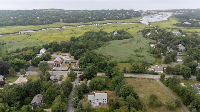 10 Briarfield Road, South Dennis, MA 02660