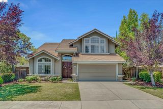 35 Sierra Ridge Ct, Danville, CA 94506