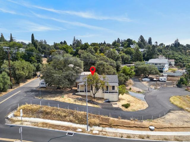 100 Aeolia Dr, Auburn, CA 95603