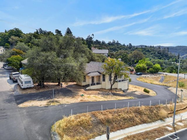 100 Aeolia Dr, Auburn, CA 95603
