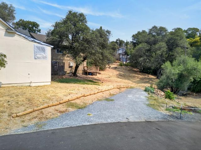 100 Aeolia Dr, Auburn, CA 95603