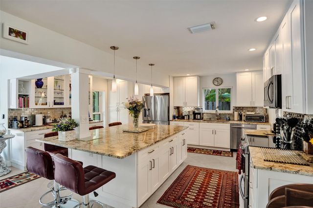 2949 NE 1st Ave, Wilton Manors, FL 33334