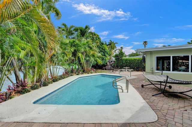 2949 NE 1st Ave, Wilton Manors, FL 33334