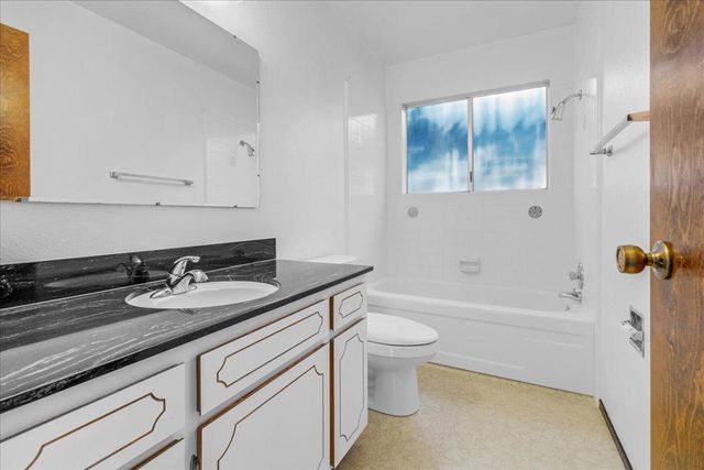 15175 Oak Hills Drive, Salinas, CA 93907