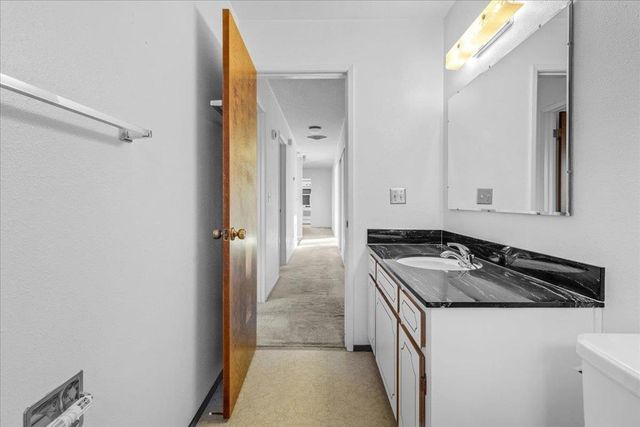 15175 Oak Hills Drive, Salinas, CA 93907