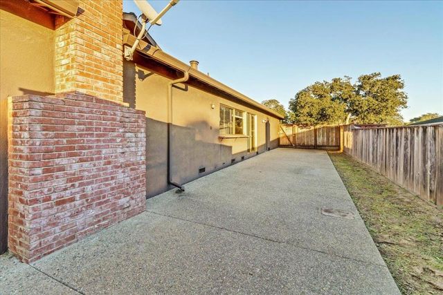 15175 Oak Hills Drive, Salinas, CA 93907