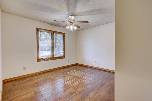 925 Gene Taylor Drive, Carthage, MO 64836