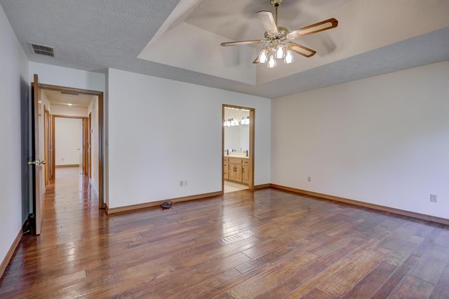 925 Gene Taylor Drive, Carthage, MO 64836