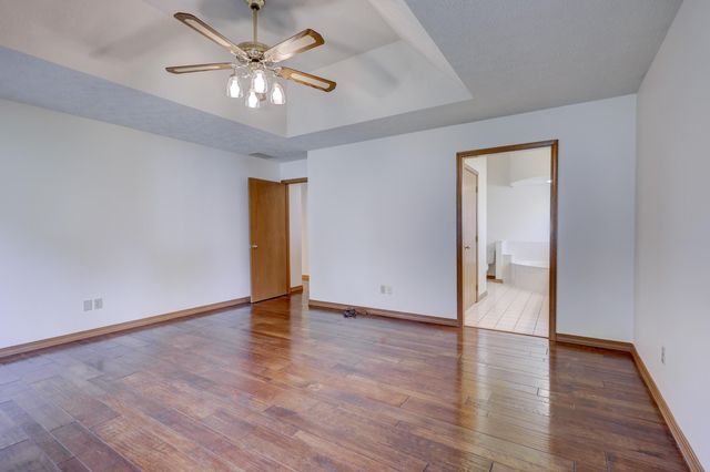 925 Gene Taylor Drive, Carthage, MO 64836