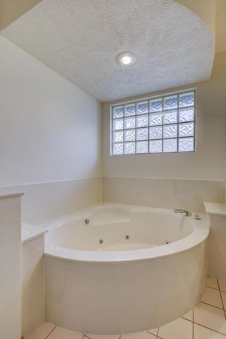 925 Gene Taylor Drive, Carthage, MO 64836