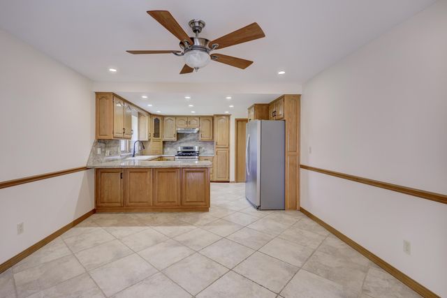 925 Gene Taylor Drive, Carthage, MO 64836